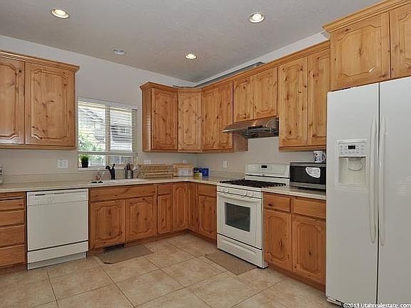 3rd image of 6194 S Saunter Ln