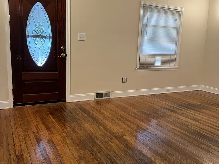 808 Berkeley St — Photo 6