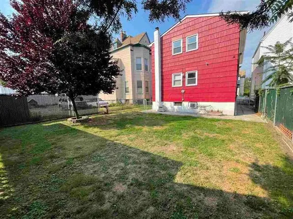 157 Neptune Avenue image 19 of 21