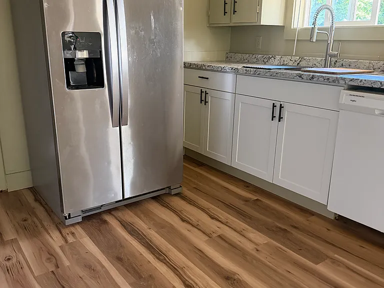289 SE Hazel St — Photo 10