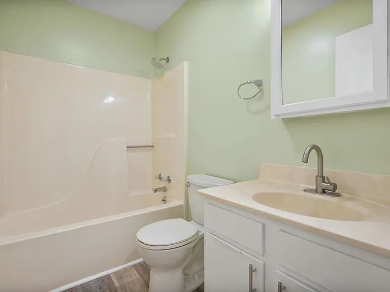 3301 Orchard Manor Cir — Photo 17