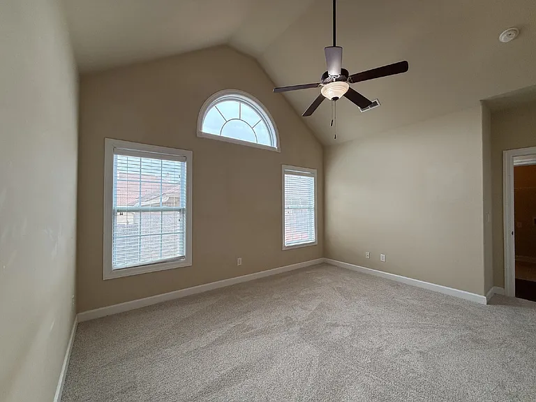 1012 Scarlet Woods NW — Photo 11