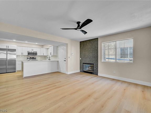 5th image of 2725 S Nellis Blvd Unit 1077