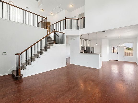 2nd image of 13517 Larrys Ln