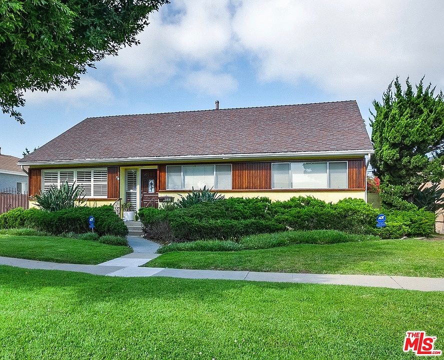 1st image of 8037 Emerson Ave