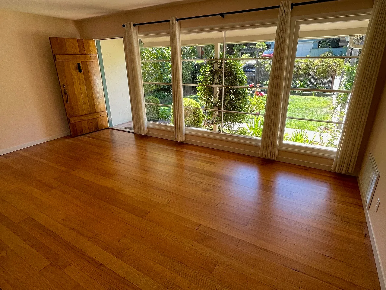 3 bed, 1680 sqft, $9,500 — Photo 4