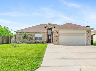 203 Seaside Loop, Rockport, TX 78382