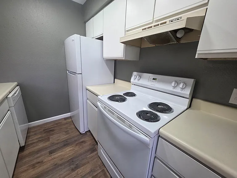659 Redwood Ave #759-2 — Photo 10