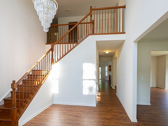 2nd image of 2803 Bluewater Cir