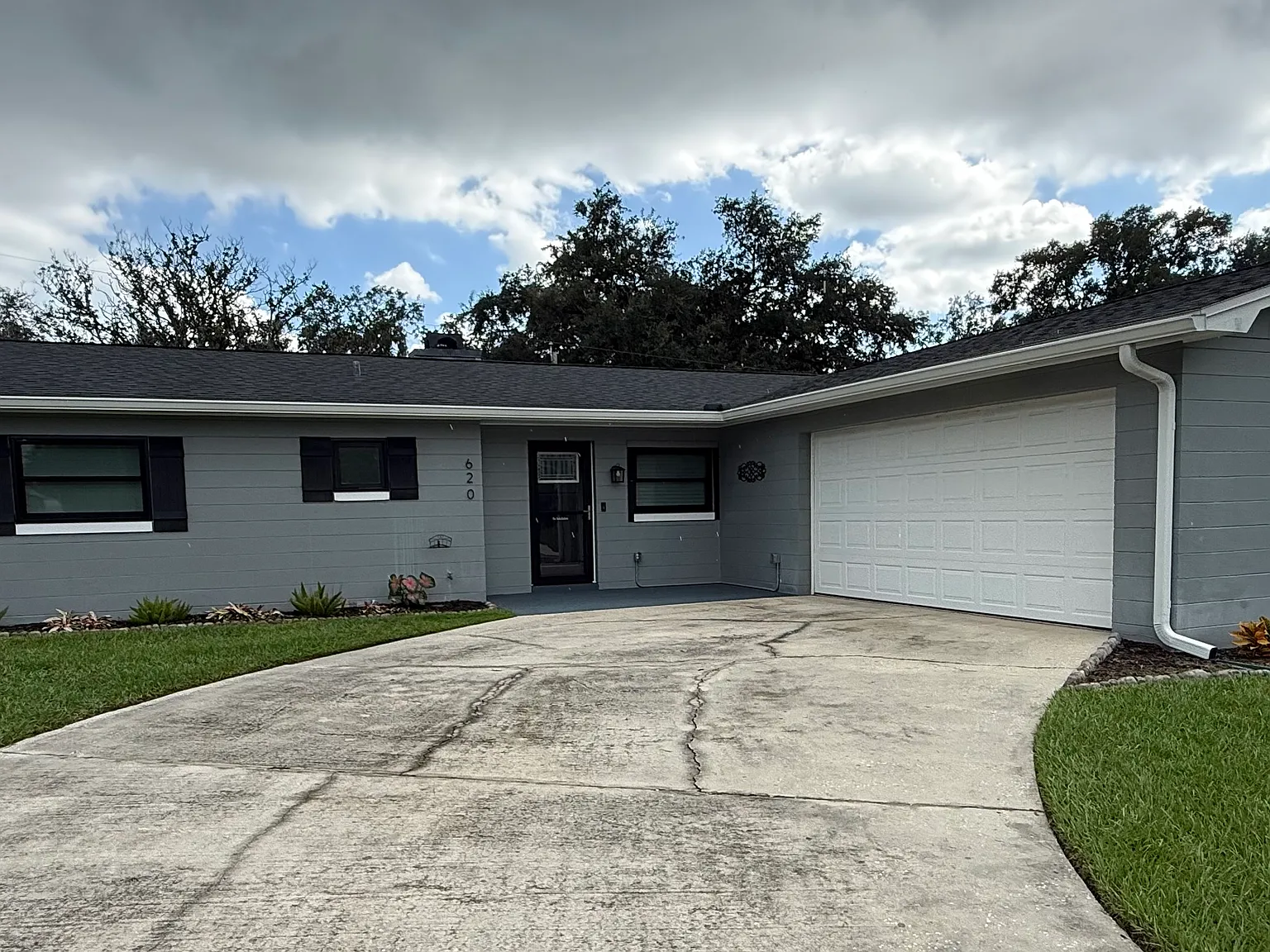 3 bed, 1546 sqft, $1,950 — Photo 1