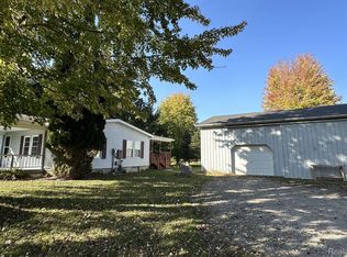 5068 Coldwater Rd, Lapeer, MI 48446