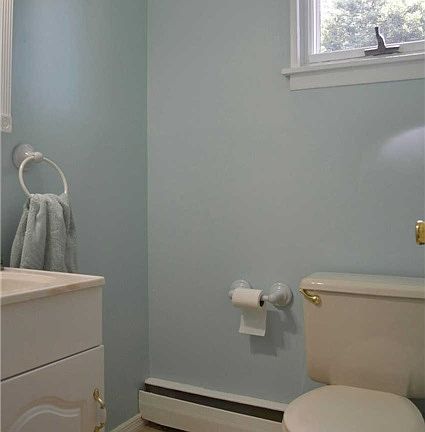 3rd image of 4 Shaker Ct