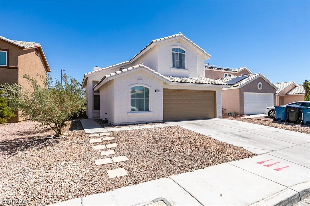 4 bed, 3.0 bath, 1663 sqft, $2,095 — Photo 2