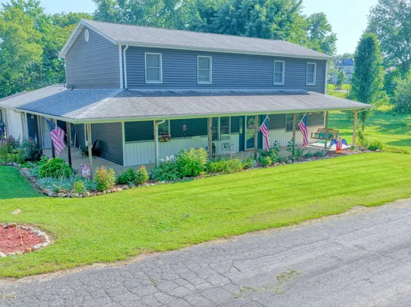 708 E Walnut St, Steeleville, IL 62288