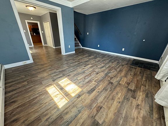 3rd image of 1458 Washington Ave