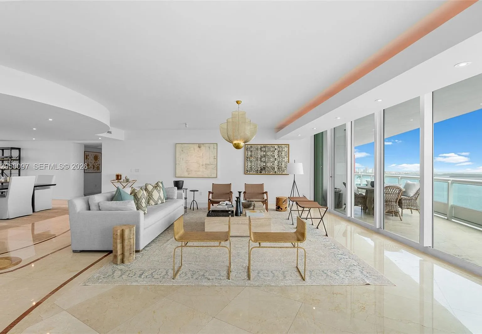 Santa Maria Condo — Photo 2