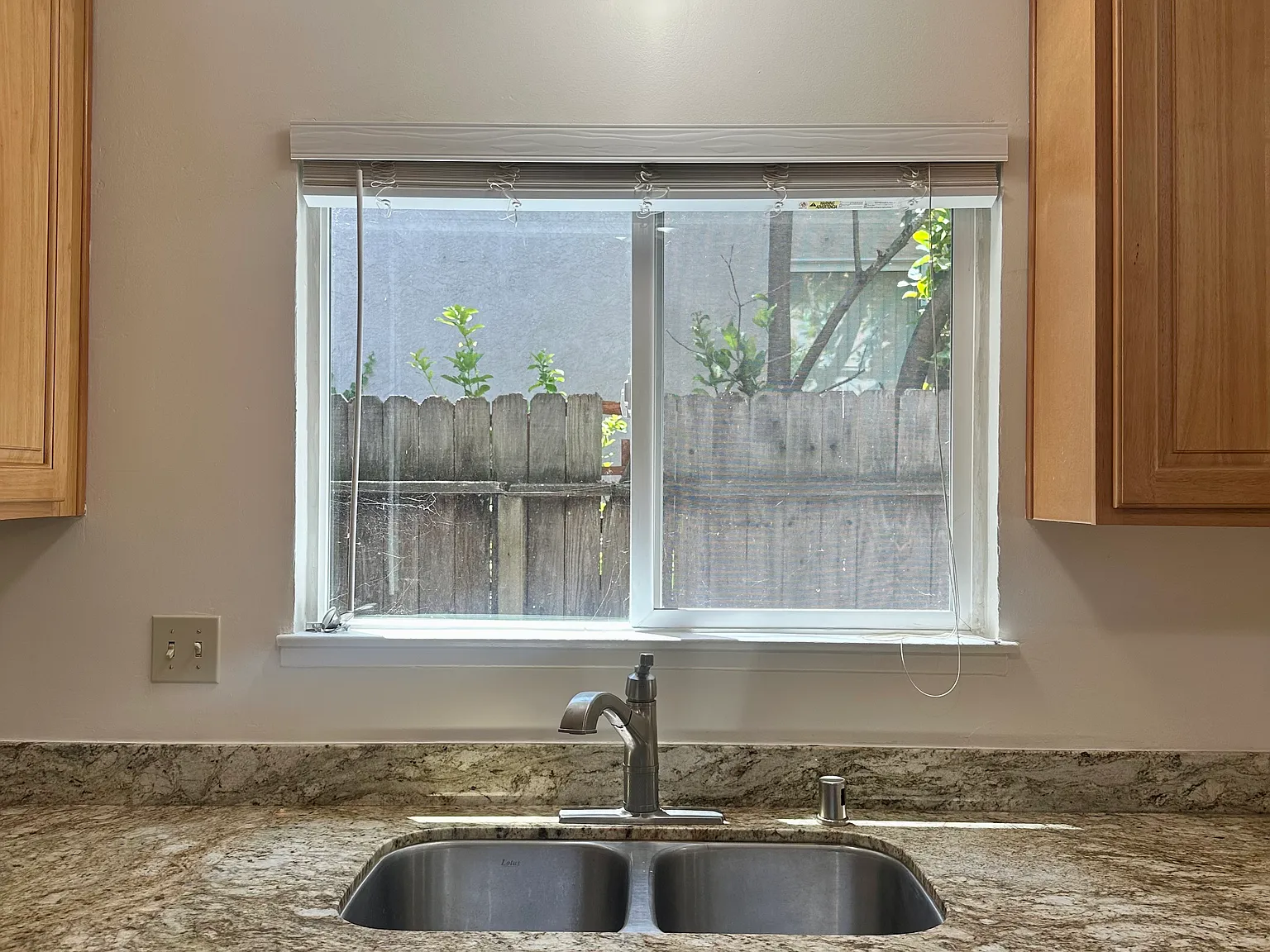 271 Brown St — Photo 3