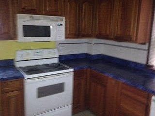 5th image of 1229 Mount Vernon Ave