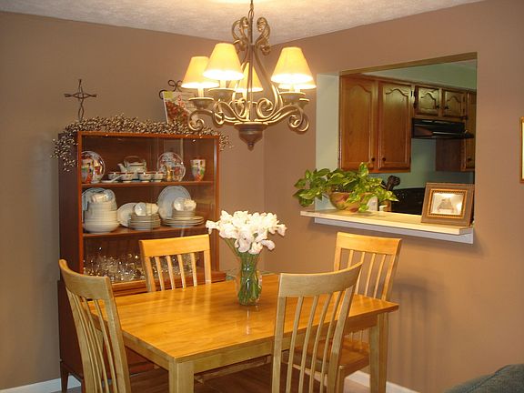 Dining Rm
