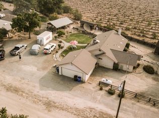 10800 E Lincoln Ave, Del Rey, CA 93616