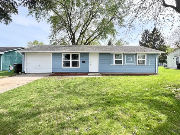 1072 Briarcliff Dr, Rantoul, IL 61866