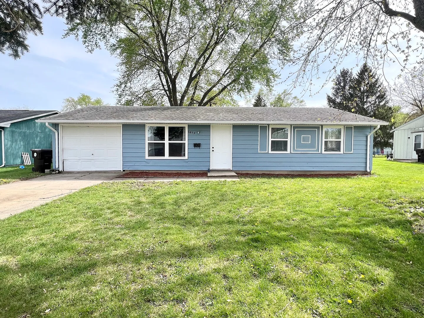 1072 Briarcliff Dr photo 1