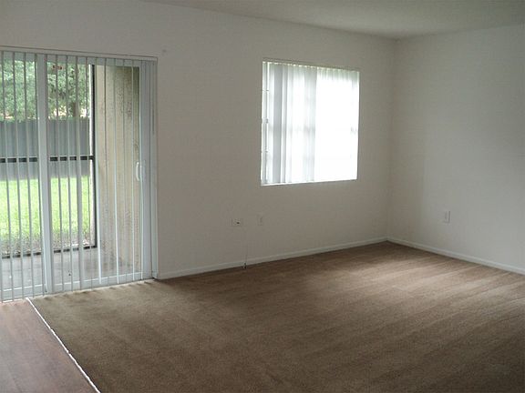4th image of 2565 N Alafaya Trl APT 125