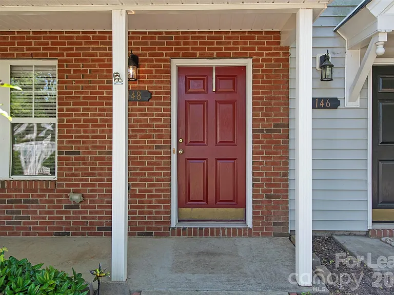 148 Mangum Cir — Photo 2