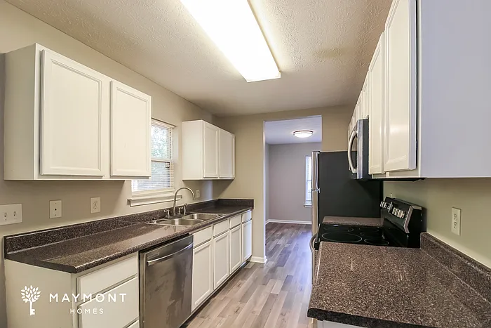 2087 Lakewood Trl SE — Photo 6