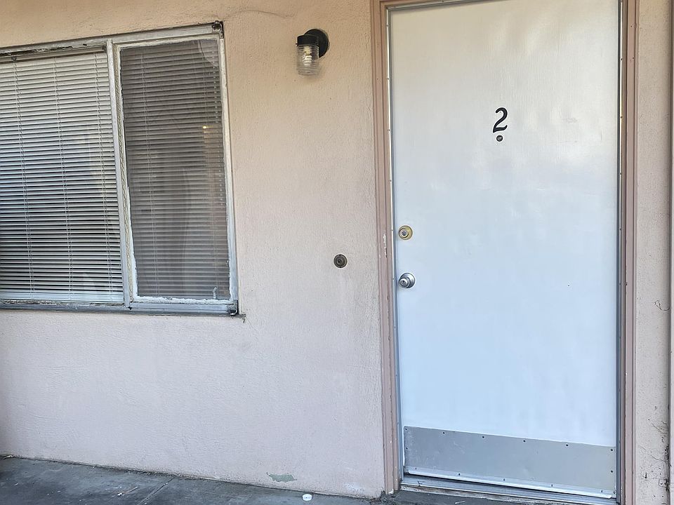 1st image of 556 El Camino Real #11093150