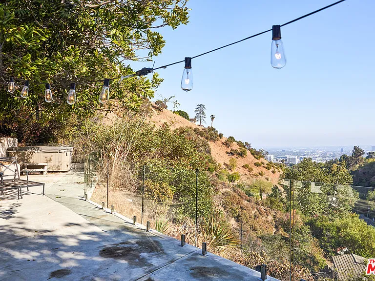 2200 Outpost Dr — Photo 14