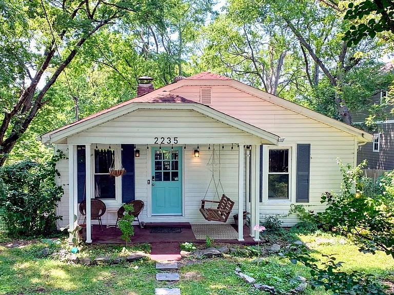 2235 Kline Ave — Photo 1
