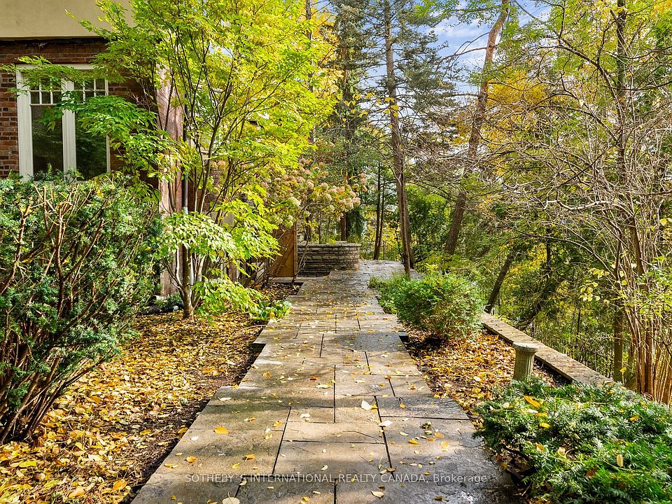 56 Roxborough Dr, Toronto, ON M4W 1X1 MLS C7263958 Zillow