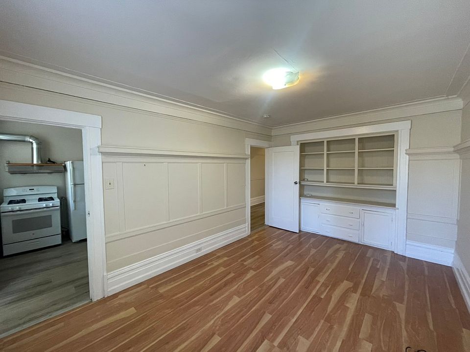 1st image of 673 9th Ave