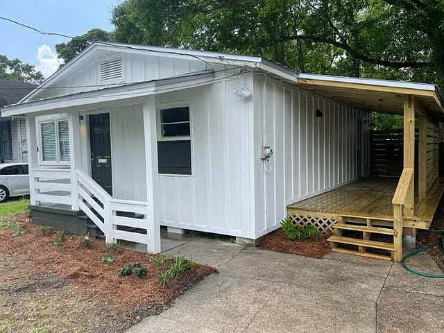 2 bed, 900 sqft, $1,295 — Photo 2