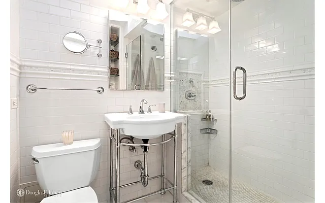 Sold by Douglas Elliman | media 19