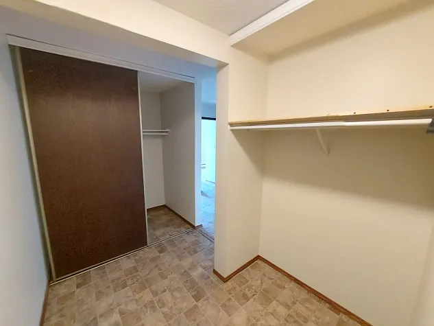 7148 Parke Ave — Photo 3