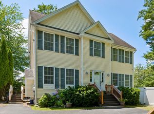 9 Perron Way, Lowell, MA 01854
