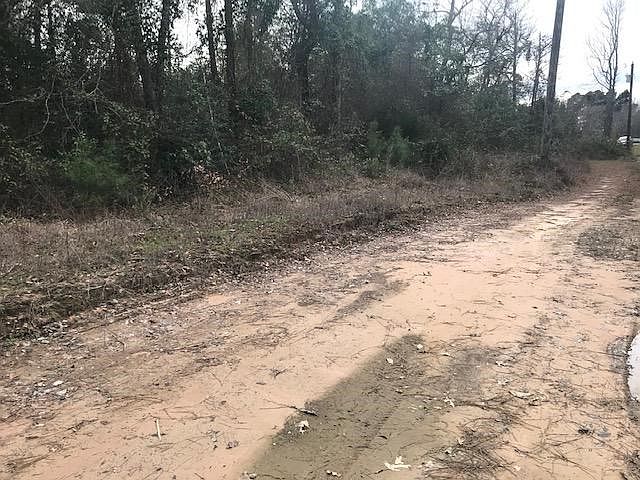 2nd image of 17388 Oak Rd
