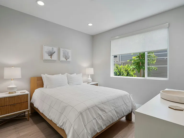 2906 Foundry Ct — Photo 28