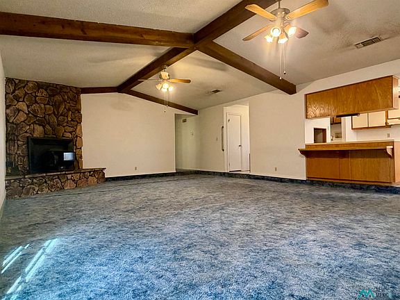 3rd image of 321 Merrill Dr