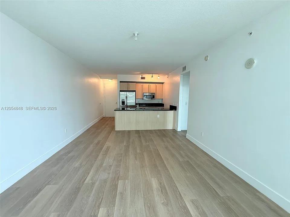 79 SW 12th St #790