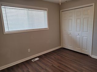 81 Hospital Rd APT B1, Newnan, GA 30263