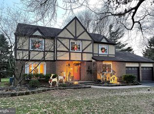 1941 Armstrong Dr, Lansdale, PA 19446