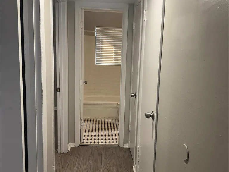 Greenline Apartments — Photo 7
