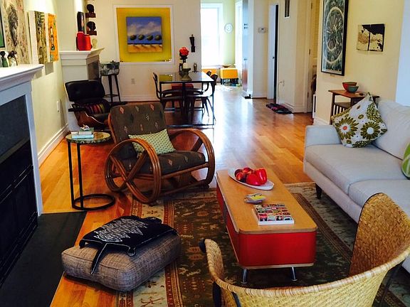 Living room with 2 fireplaces