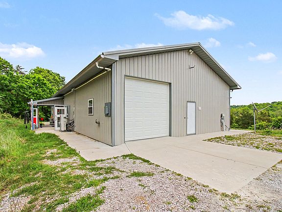 5th image of 8768 Stonehouse Rd