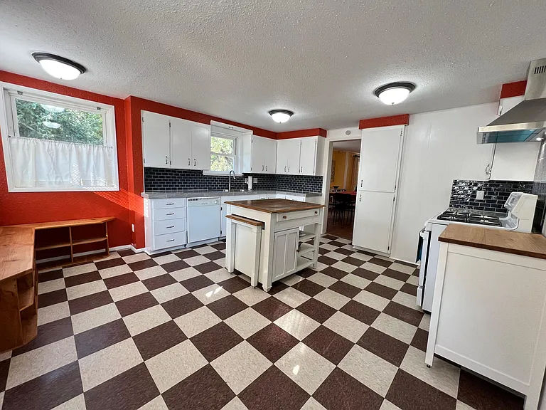 2123 Park St — Photo 5