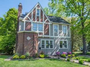 42 Stephen St, Glen Ridge, NJ 07028