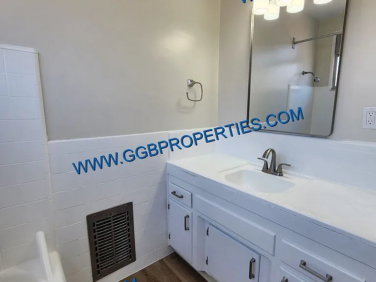 5381 E Ocean Blvd — Photo 10